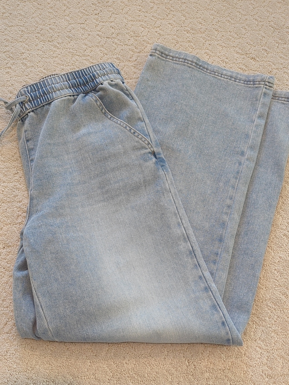 Vanilla Star Light Blue Relaxed Juniors Jeans with Elastic Waist Size Small